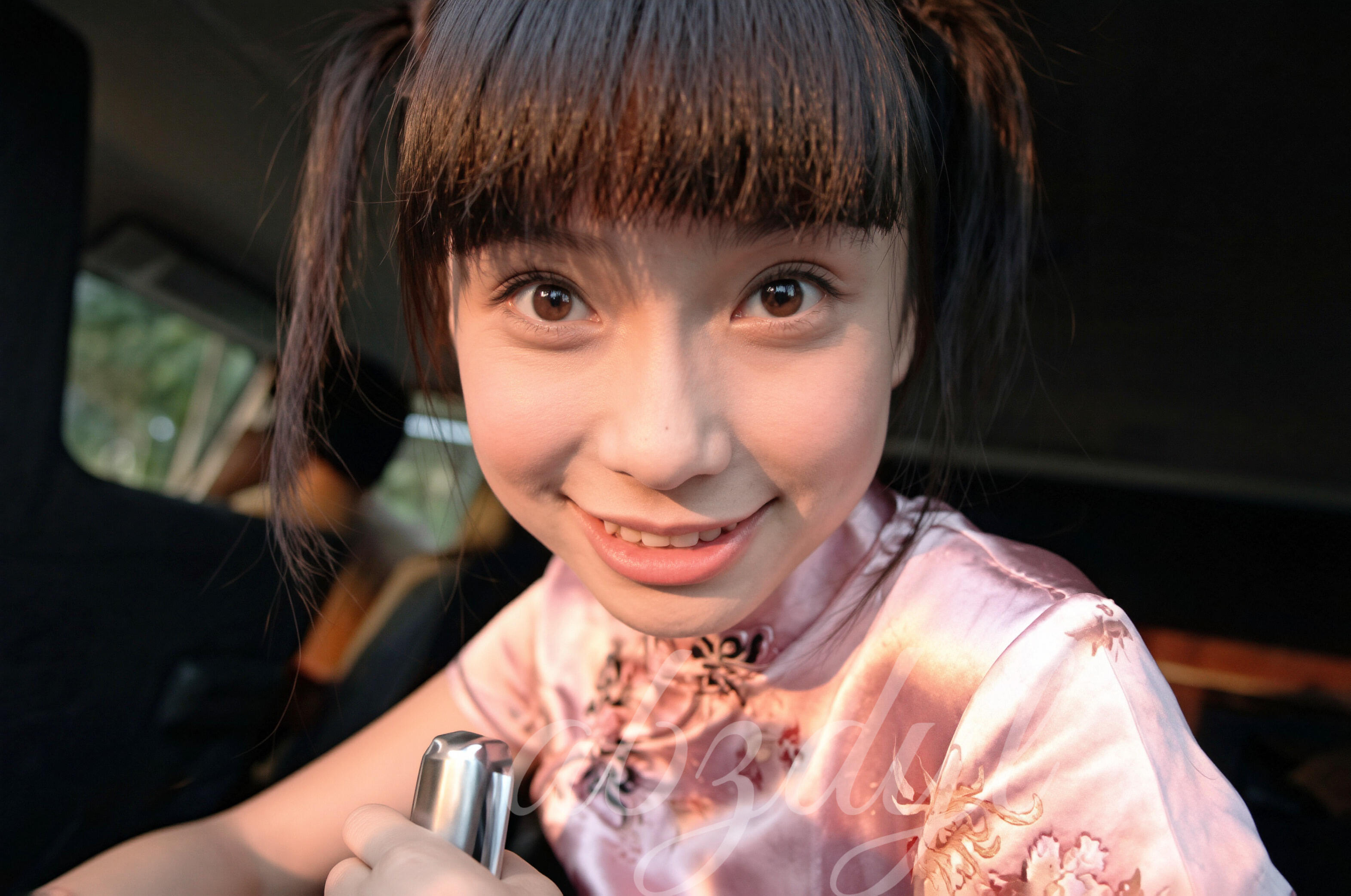 此女完全萌物！！！14岁的baby混血感但日系小偶像的风格…萌神！Angelab