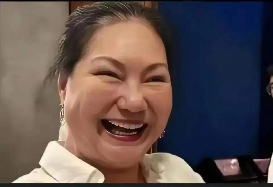 吴宗宪直播说：S家帮孩子保管这些珠宝也没有错，这些东西孩子长大了，可以去要回来。