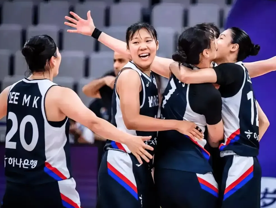 韩国女篮遭重创，姜怡瑟膝盖受伤！今晚女篮亚洲杯小组赛，中国女篮将会迎来韩国女