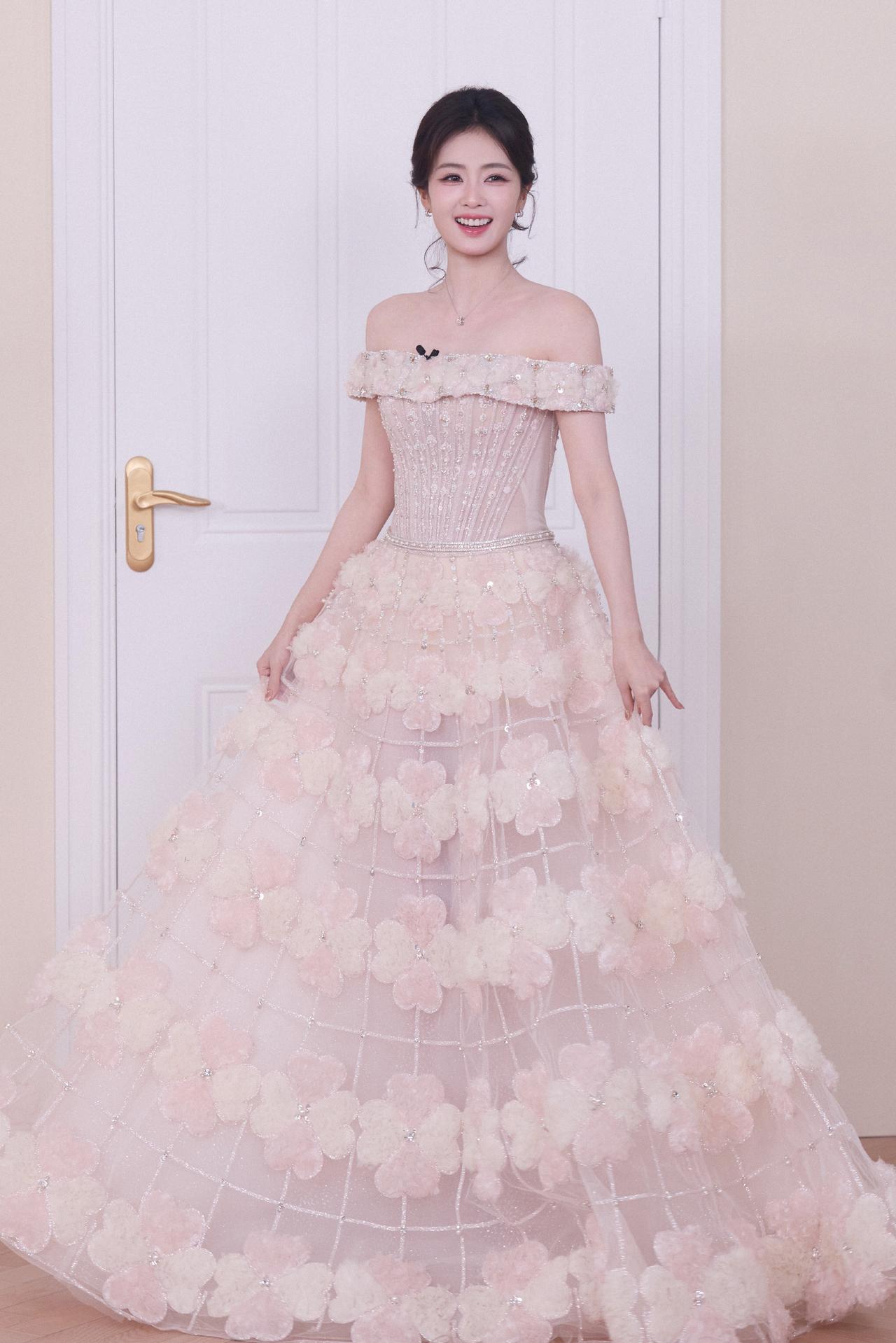 新鲜的鹿鹿😘白鹿娱乐