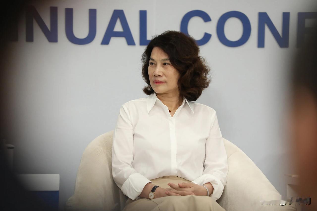 为什么留学生突然不香了？董明珠一语道破天机近期北京、广东等多地政府相