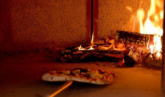 19岁加拿大少女死于大型商用烤箱当中，是自杀还是他杀？母亲声称女儿非常优秀。母