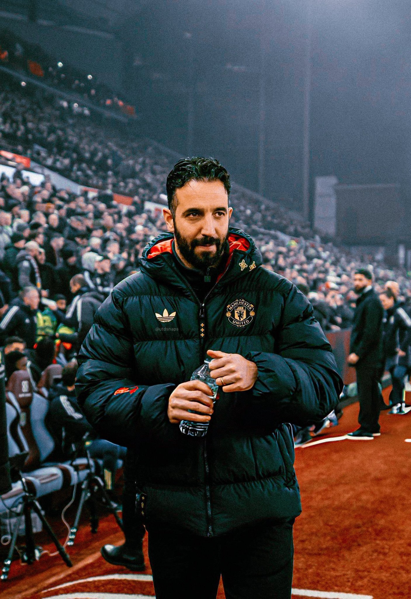 邮报曼联跟队记者NathanSalt：阿莫林和两位大佬，威尔考克斯/维维尔关系