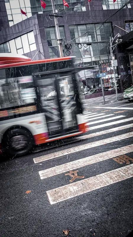 紧急预警！未来一周冷空气忙到连轴转，双重降温+雨雪冻雨，这3个防护技巧救命