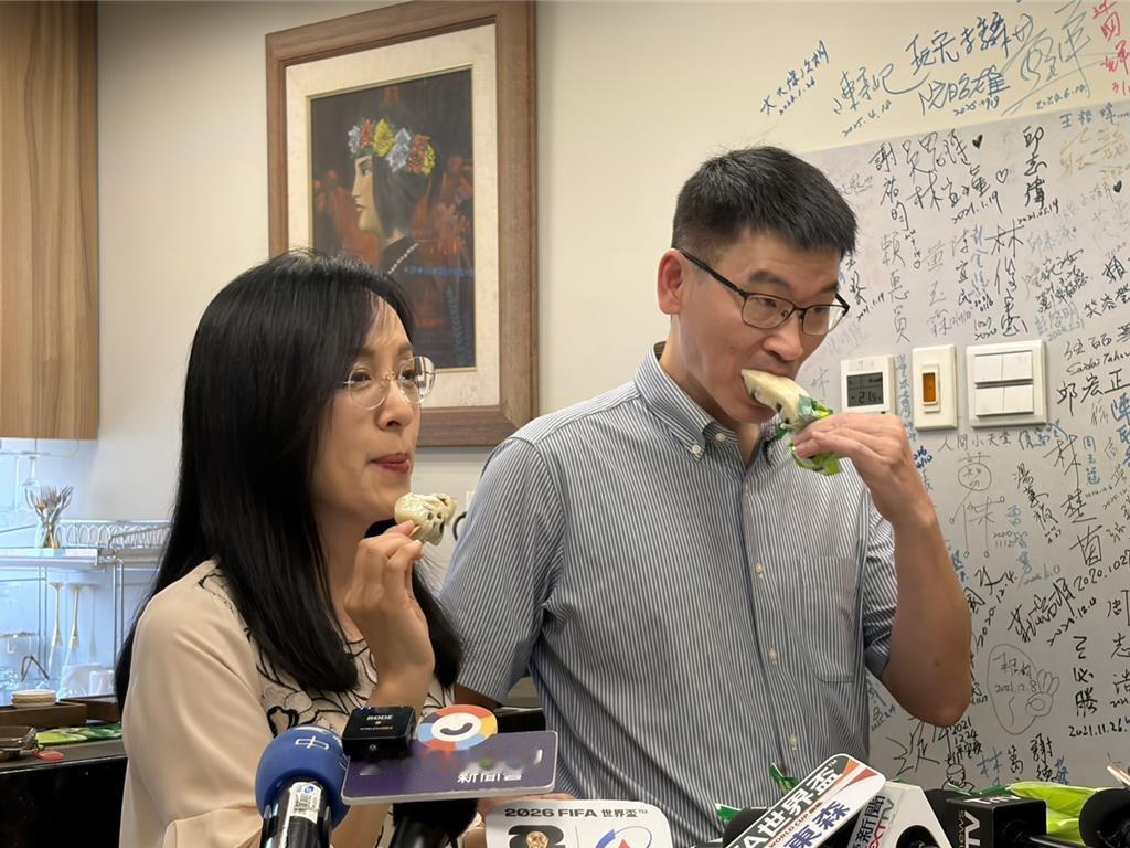 梁文杰遭陈莹洗脸“少去酒店”蓝前发言人１句话酸爆陆委会副主委梁文杰日前说菠萝
