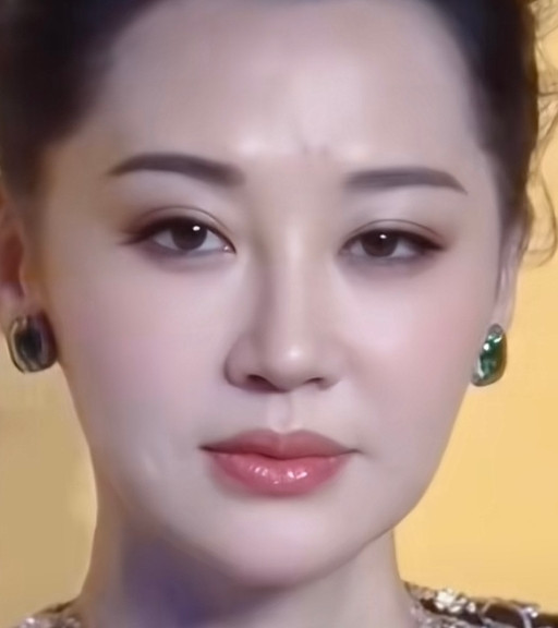 今天刷到许晴，直接被美晕！这状态，说她30我都信！虽说从脸型变化猜测，她可能