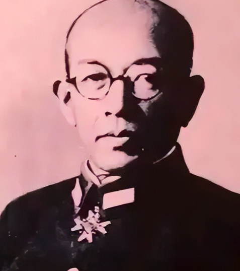 1939年，日军少将中村正雄被击中腹部，身受重伤，军医为了取出子弹，只能切开他的