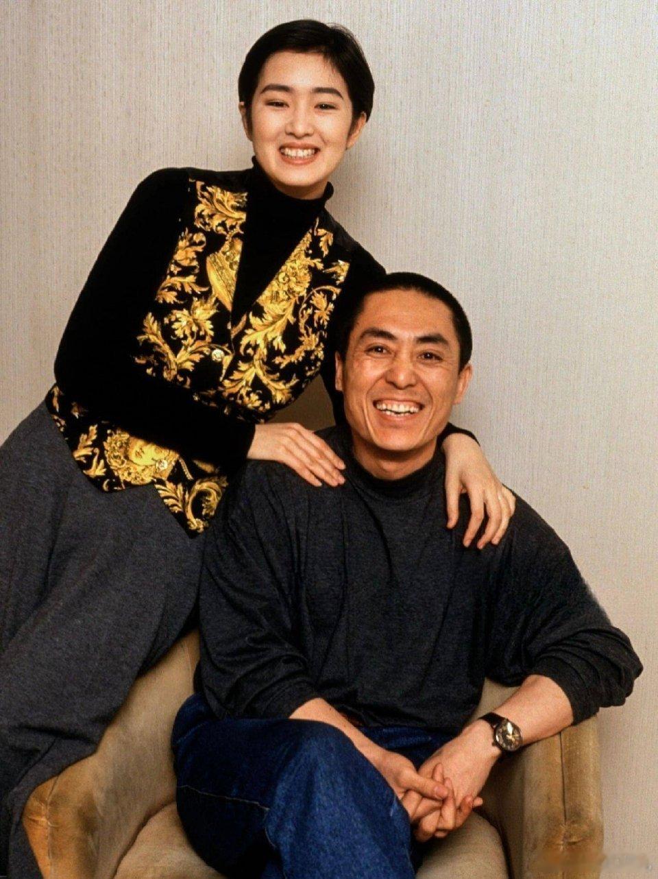 张艺谋巩俐早期情侣写真老某子年轻时就显老​​​