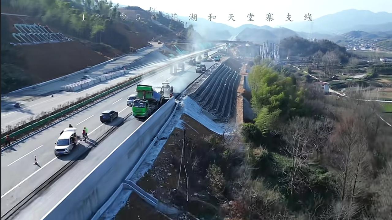 和襄高速六安段12月26号开通，看样子还不行呀和襄高速天堂寨支线工程的重要节