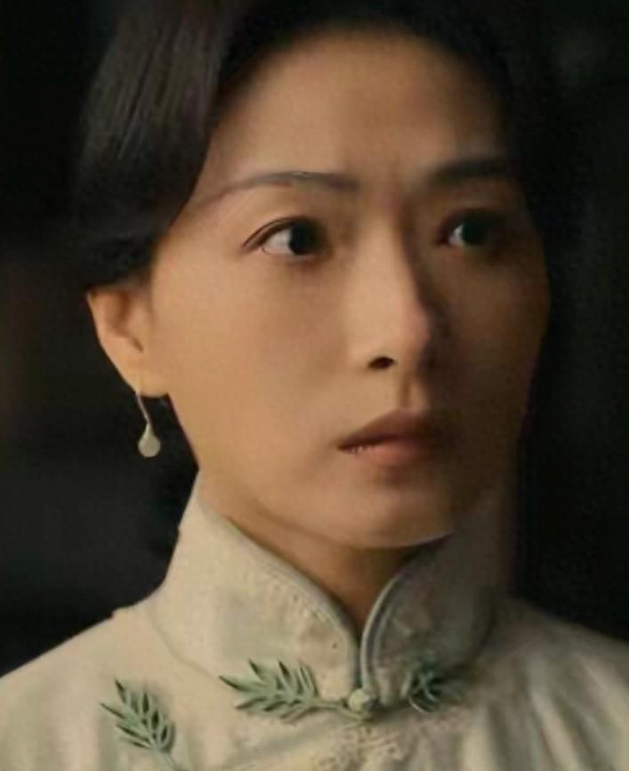 万茜能走到今天太不容易了，看她过往遭受多少打压！ 资源为什么不给像万茜这样的