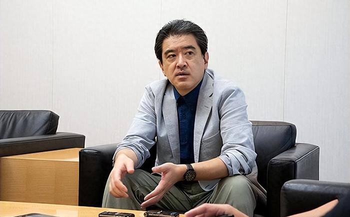 真正的清醒，从来不是旁观者的说教，而是对手的自我拆台。日本战争史学者山崎雅弘