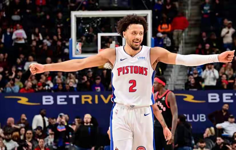 状元坎宁安的快速成长，加上球队的针对性引援，让活塞成长东部第一。一、活塞的补强