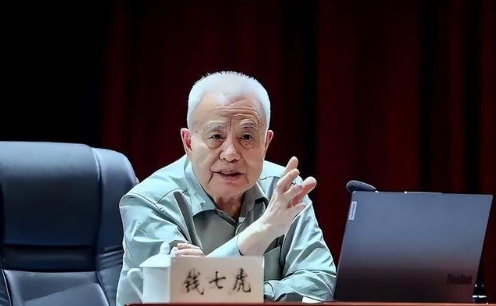 国外军事专家说，若美俄打起来，全球会有50亿人死亡。但如果美国和中国爆发核战情