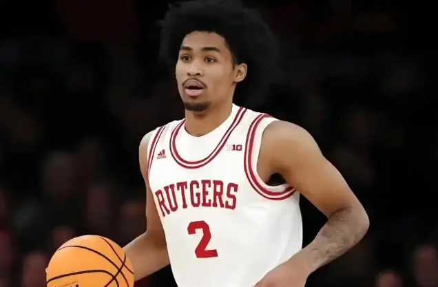 罗格斯双雄的成熟度也差太大了，感觉像是两代人这赛季马刺和爵士的比赛一场没落全看