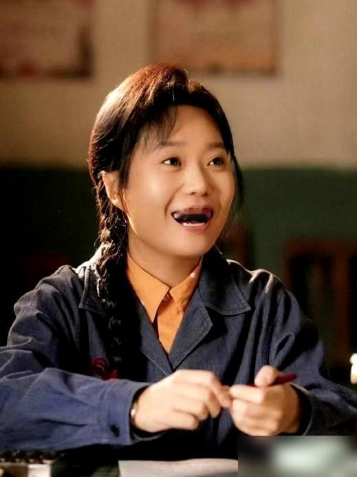 不会游泳的北大才女，高考却靠游泳加了20分？李雪琴的高考成绩单最近被同学晒出