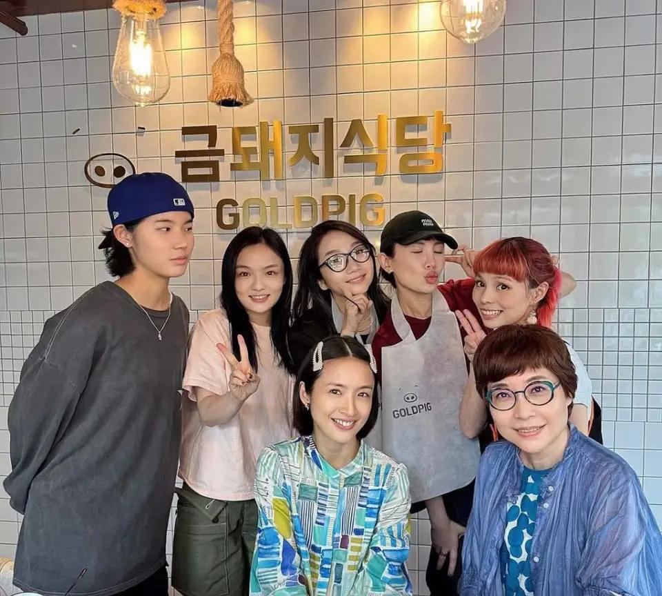 林依晨怀孕7个月惊喜现身，素颜状态佳获众人呵护近日，魏如萱在个人社交账号上分享