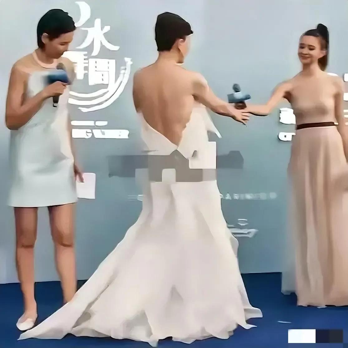 59岁刘嘉玲露背礼服走红毯，给所有女性提了个醒，无论你年轻时颜值多高，身材多