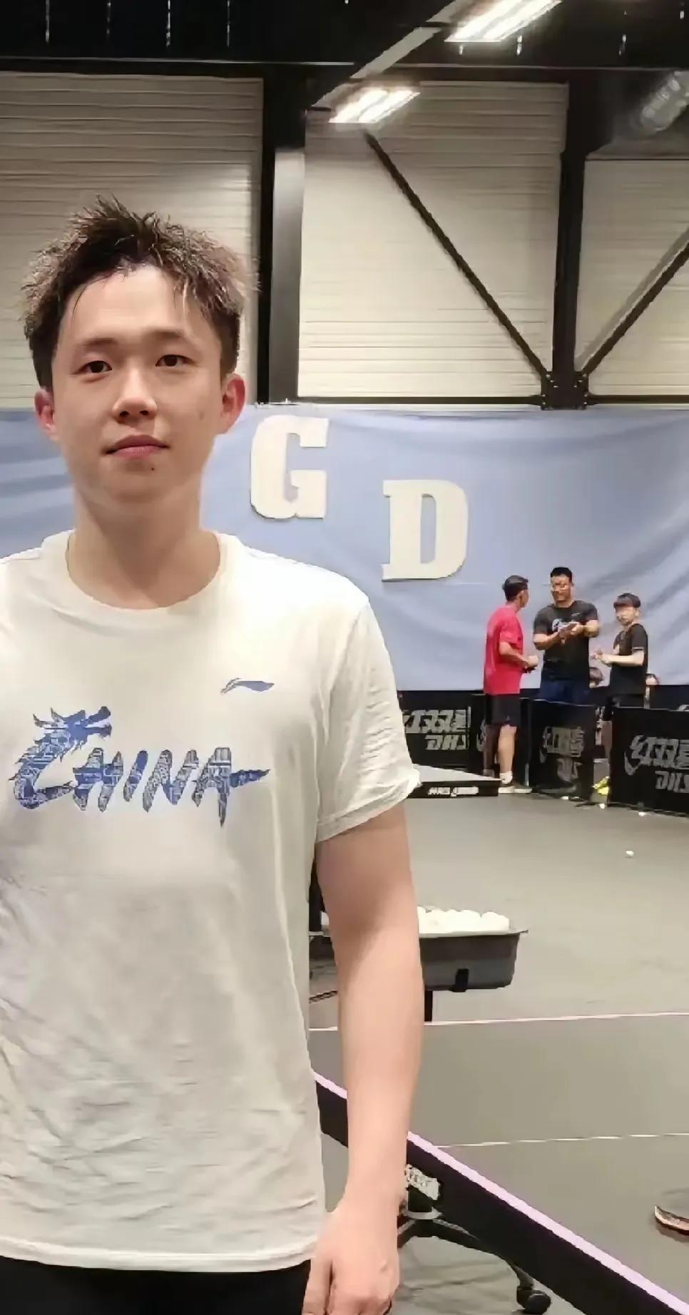 没有莎莎和大头比赛的日子里你能让我怎么办只能看看这些偶尔竟然翻到了一些