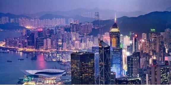 香港凭什么财政独立？说白了，香港政府不靠中央财政拨款，也不需要地方债融资，甚至不