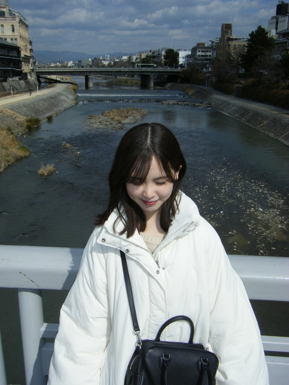 遠藤理子「そういえば、完成披露試写会の日の楽屋で、今日おもてなし会の日から四年が