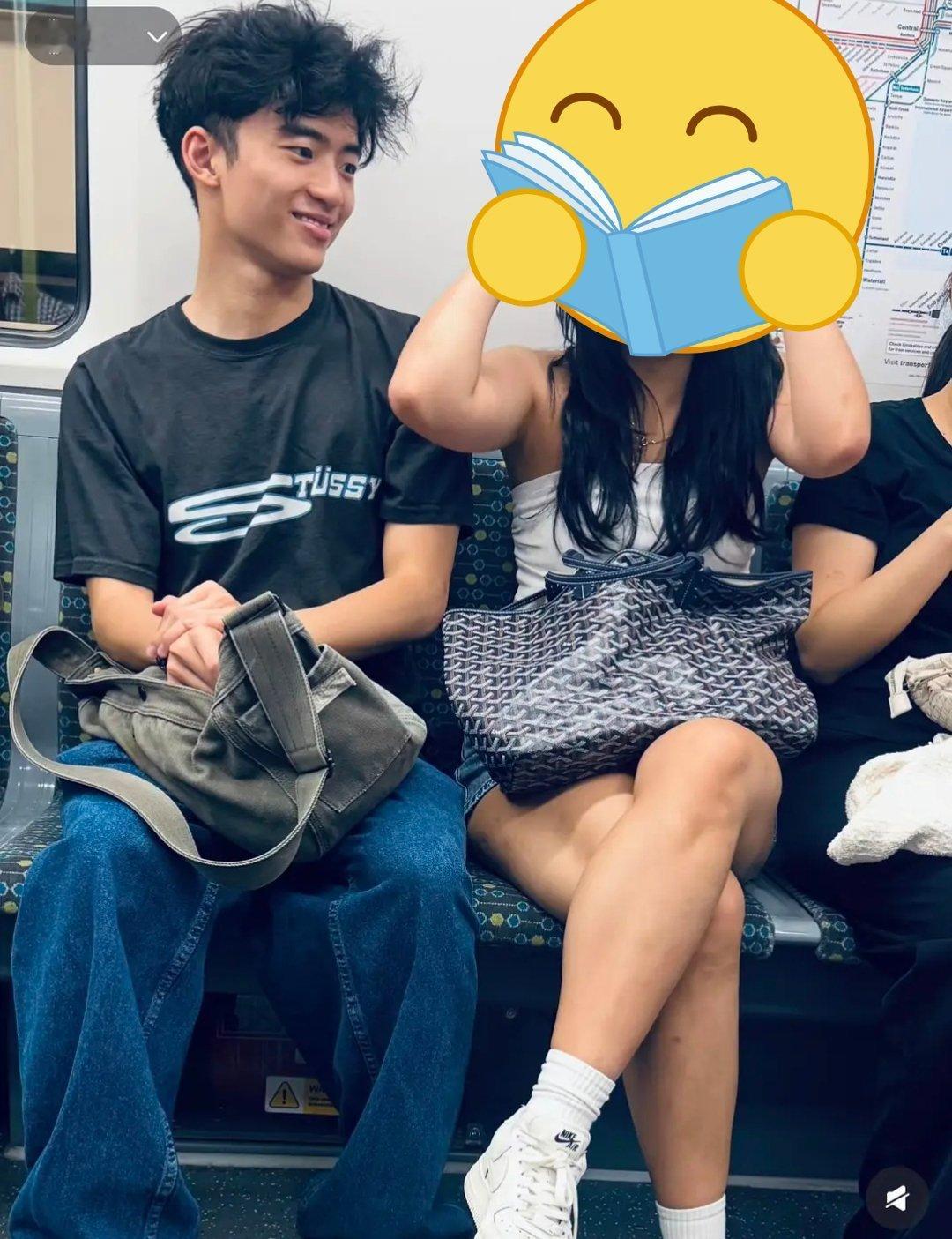 谢霆锋的大儿子Lucas和女友一起坐地铁。Lucas这么大了谈恋爱很正常，谢霆锋