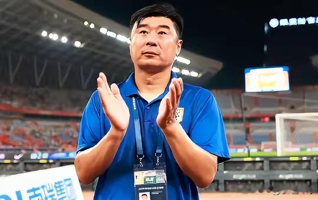 山东泰山队更务实，老队员渐渐离队（石柯、吴兴涵等），西班牙教练从韩国k联赛来投，