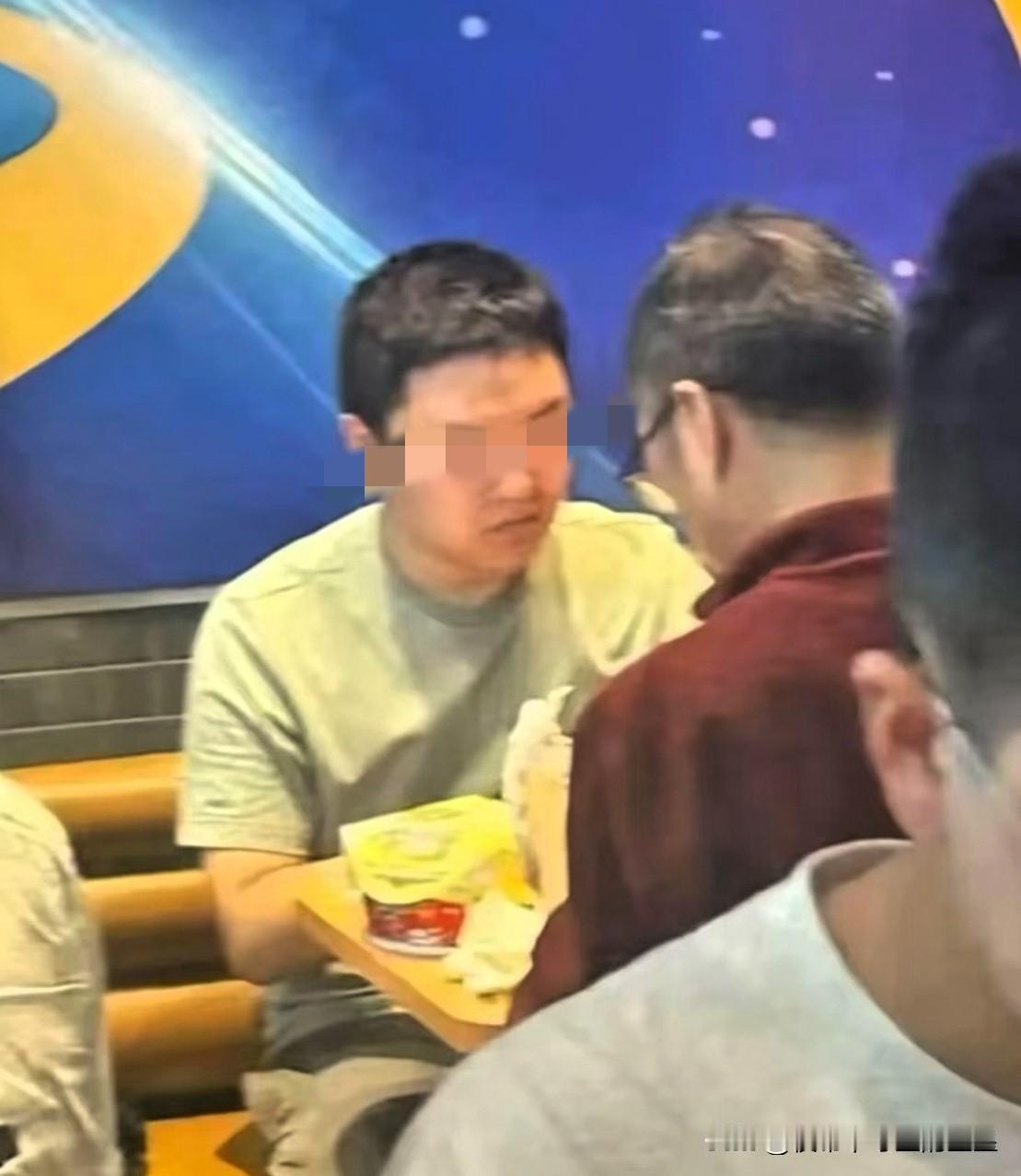 杀哥终于发声了，不过不是道歉，而是要求网友们把发在网上的视频删了。他直言自