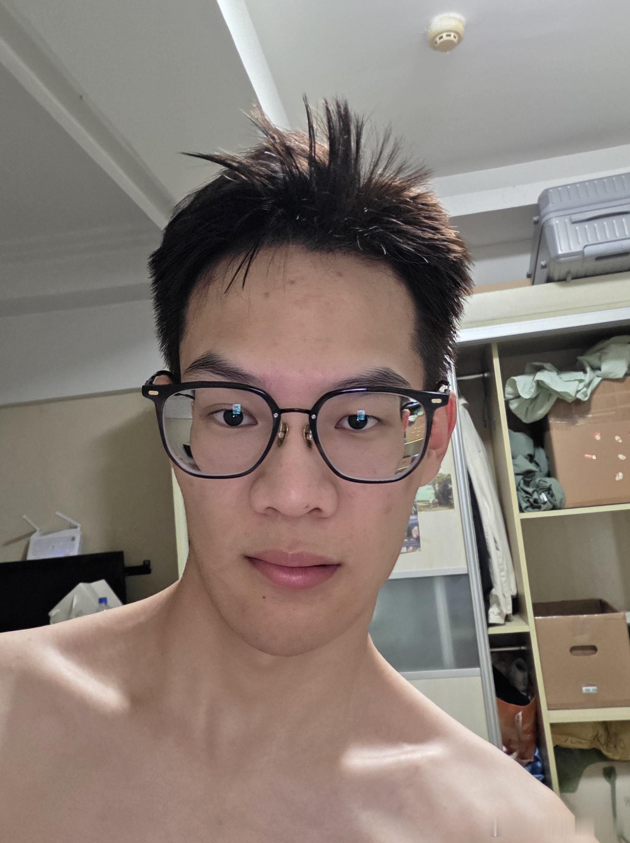 这个自拍要比另外一个手机好看好多