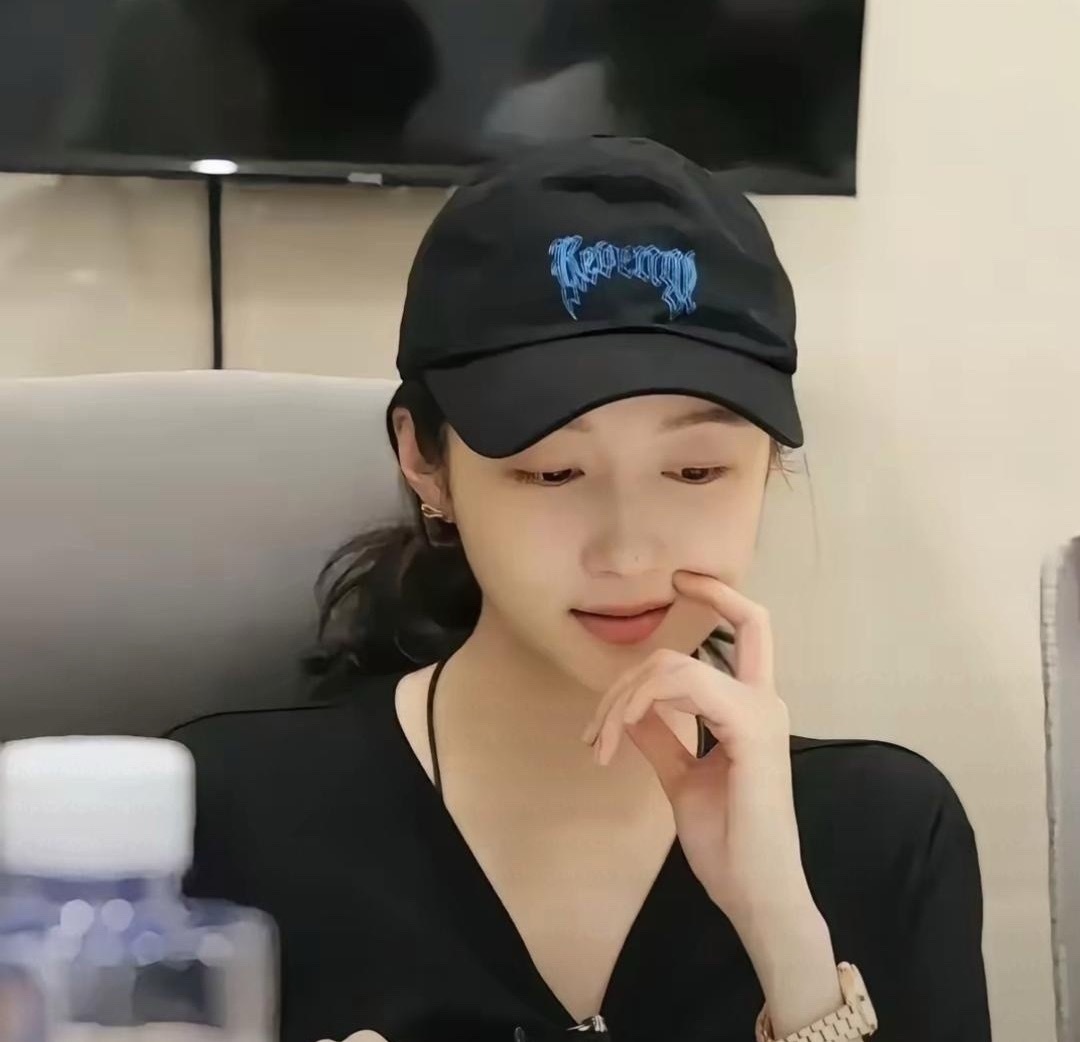 关晓彤素颜状﻿⁠态真不错，清‎纯又⁠﻿好看﻿，特别自然。‏