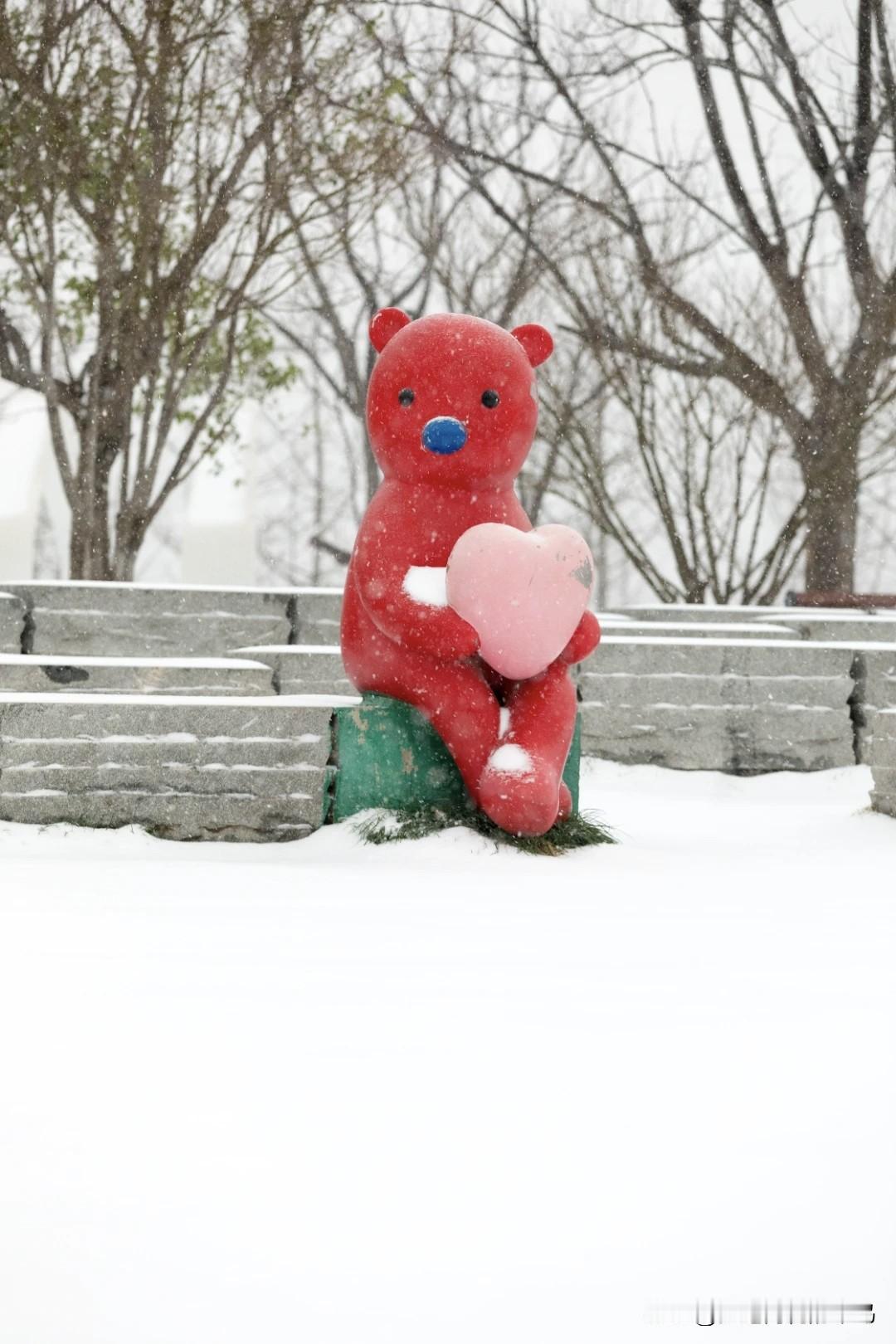 渣男从不说教女人，从来不反驳，她说什么都是对的。这种认同在女人看来啊，就是知