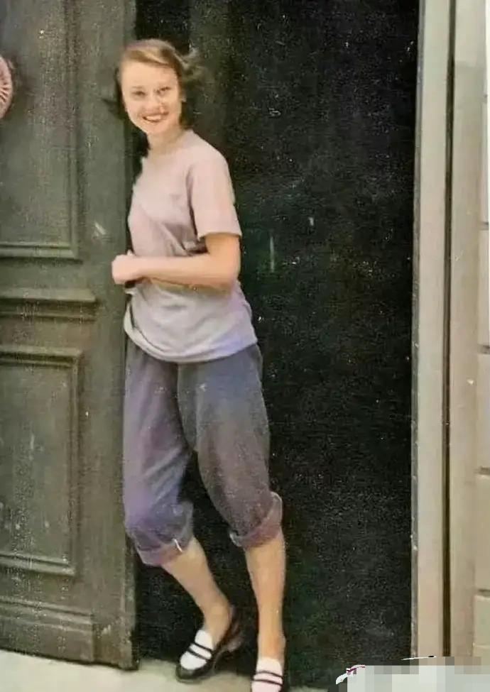 “贱取如珠玉，贵出如粪土”，两千年前的商业智慧，今天依然是金玉良言，炒股亦如此。