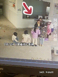 贵州黔南，在学校食堂烫伤的8岁女孩，这一辈子毁了！目前，治疗费用花了3万多，后续