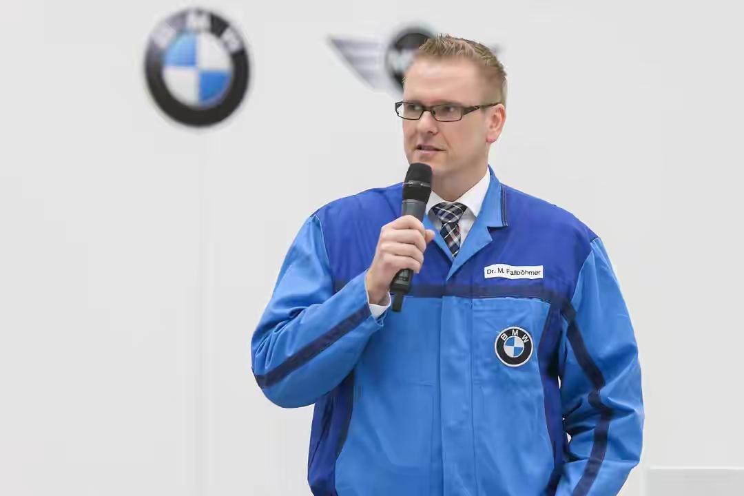 宝马高管最近说了一句话，翻译过来就一个意思：比亚迪，你怎么能比我强？事情是这