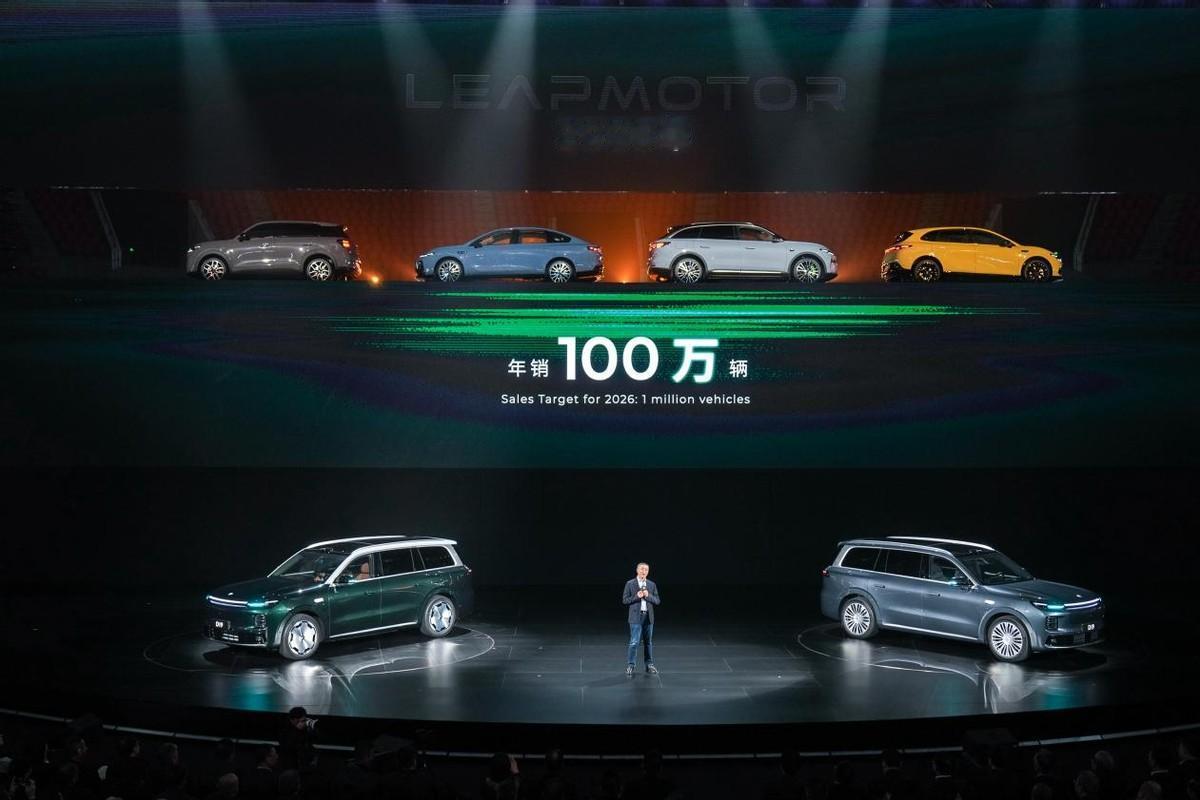 30万级能买到的全尺寸顶配车，10年自研技术赋能的零跑D19能有多强？ 作为