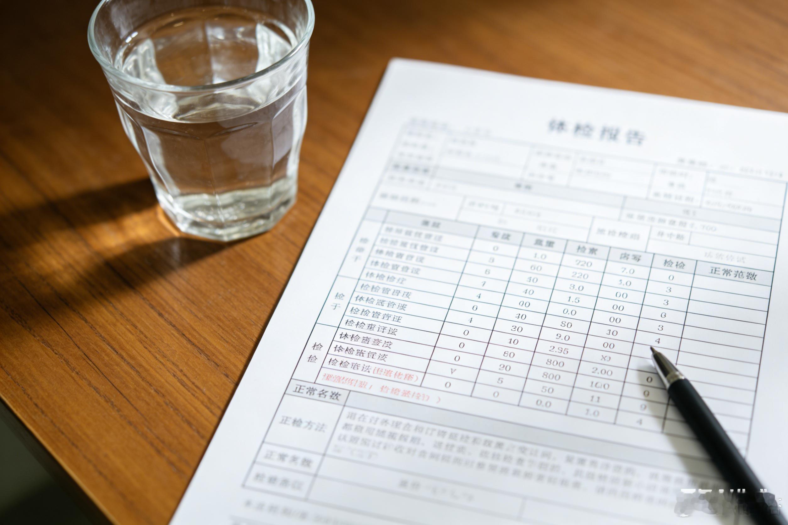打工人体检报告有多真实办公室闲聊，大半同事体检都查出大小不一的结节。结节为什么