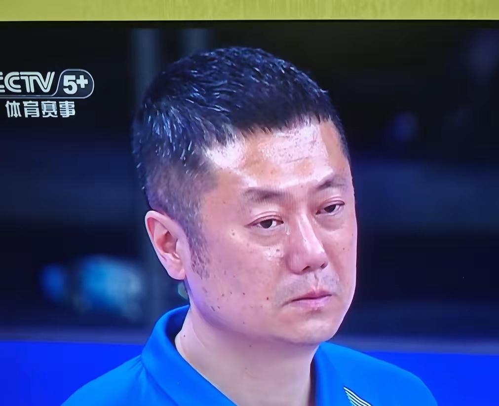女排主教练赵勇现在正在带领中国女排积极备战亚锦赛，估计赵勇现在的日子也不好过啊，