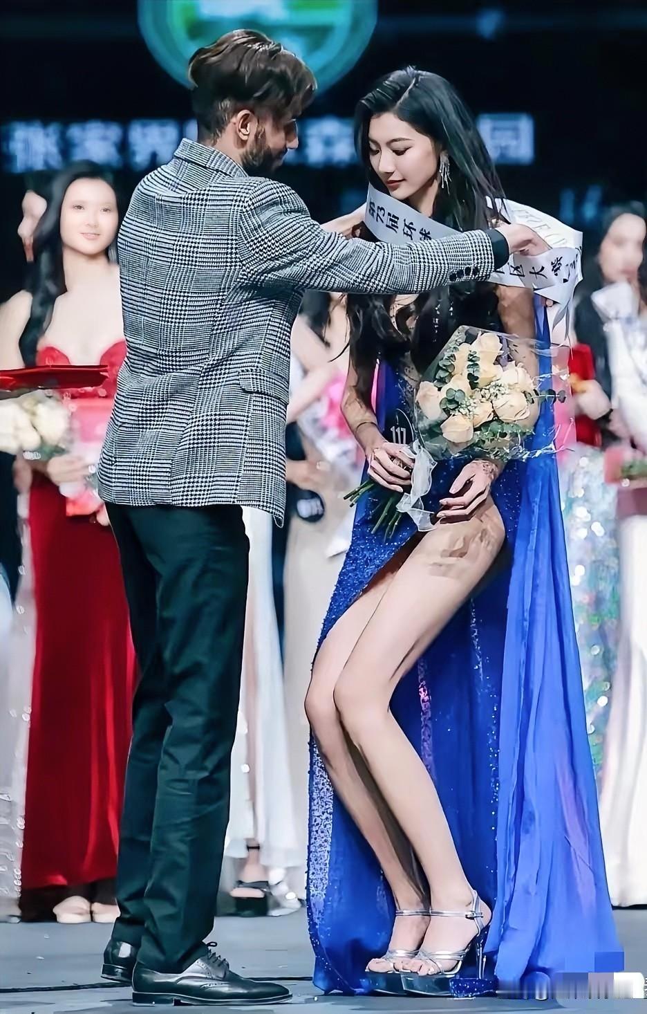 环球小姐的门槛是越来越高了，不仅要求身材相貌，还要要求学历和个人素质！