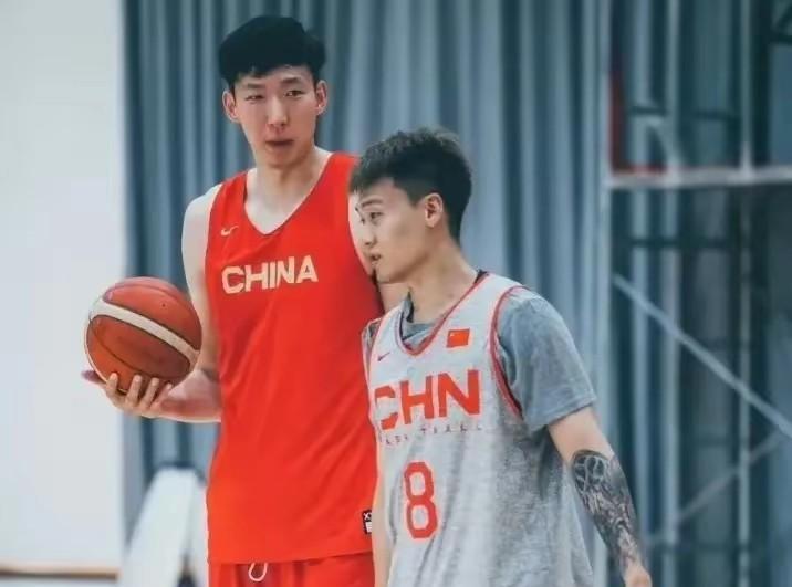 CBA25-26赛季，球迷关注热度前三球队是北京北汽队:主要男篮正副队队同在北