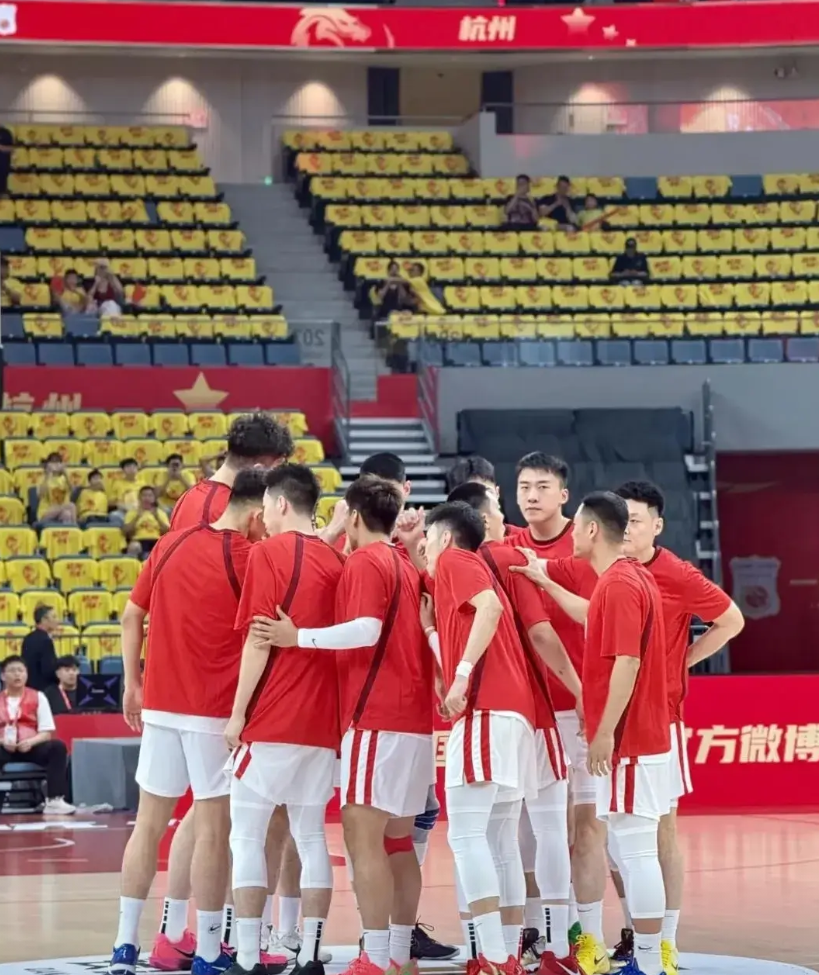 徐昕出乎意料，余嘉豪留洋，CBA掀起留洋潮，三位球员加盟海外1.杨瀚森，N