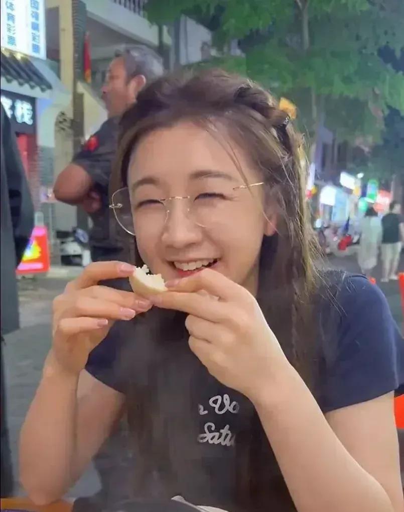 我已经决定，我要娶陈梦为妻了！没错，陈梦就是我的梦中情人，她不仅球艺高，颜值也十