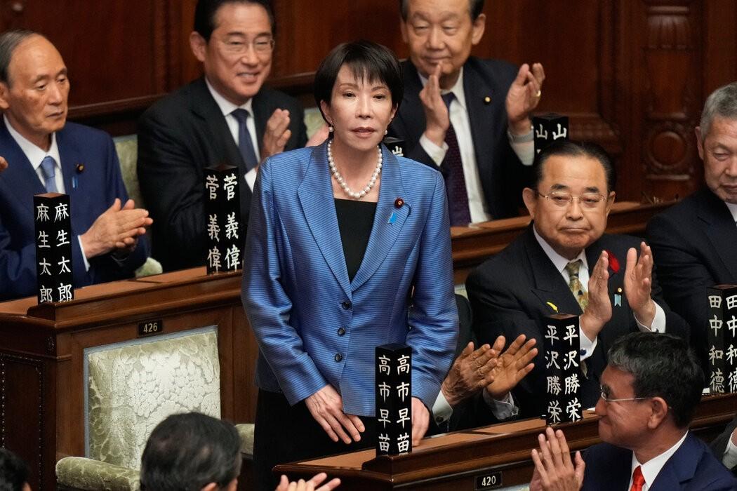 高市靠不住极右翼，政治“自杀”已成定局，中国态度至关重要。高市早苗从在国会发表涉