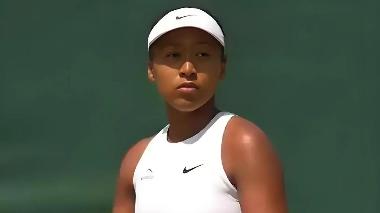 妈妈级的大坂直美难回巅峰四届大满贯冠军大坂直美自从生完孩子后，状态一落千丈，世