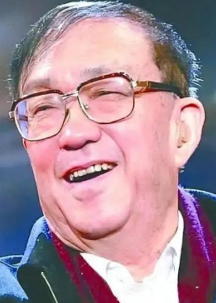 著名导演谢晋一家六口，到2023年底全部离世了。更让人心寒的是，一共养育四个子女