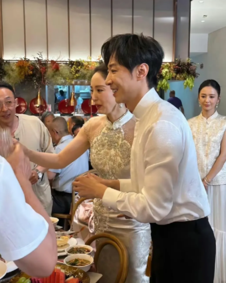 董璇新婚分居？背后的真相竟千万妈妈集体沉默。不是和新婚老公感情不合，而是因为