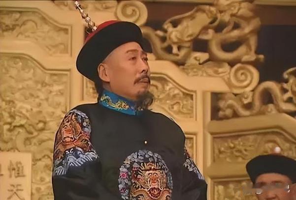 一天，雍正突然问侍卫图里琛：“你有正室夫人吗？你今年也有三十岁了吧？”图里