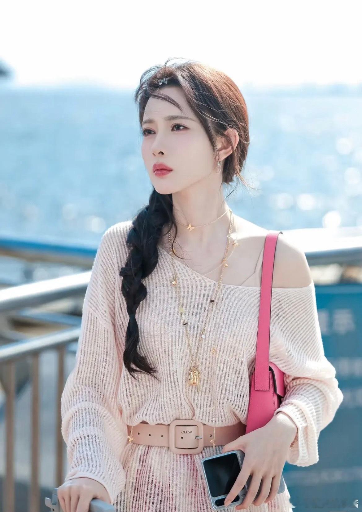 孟子义和王楚然综艺会撞类型吗，都是笨蛋美人人设​​​