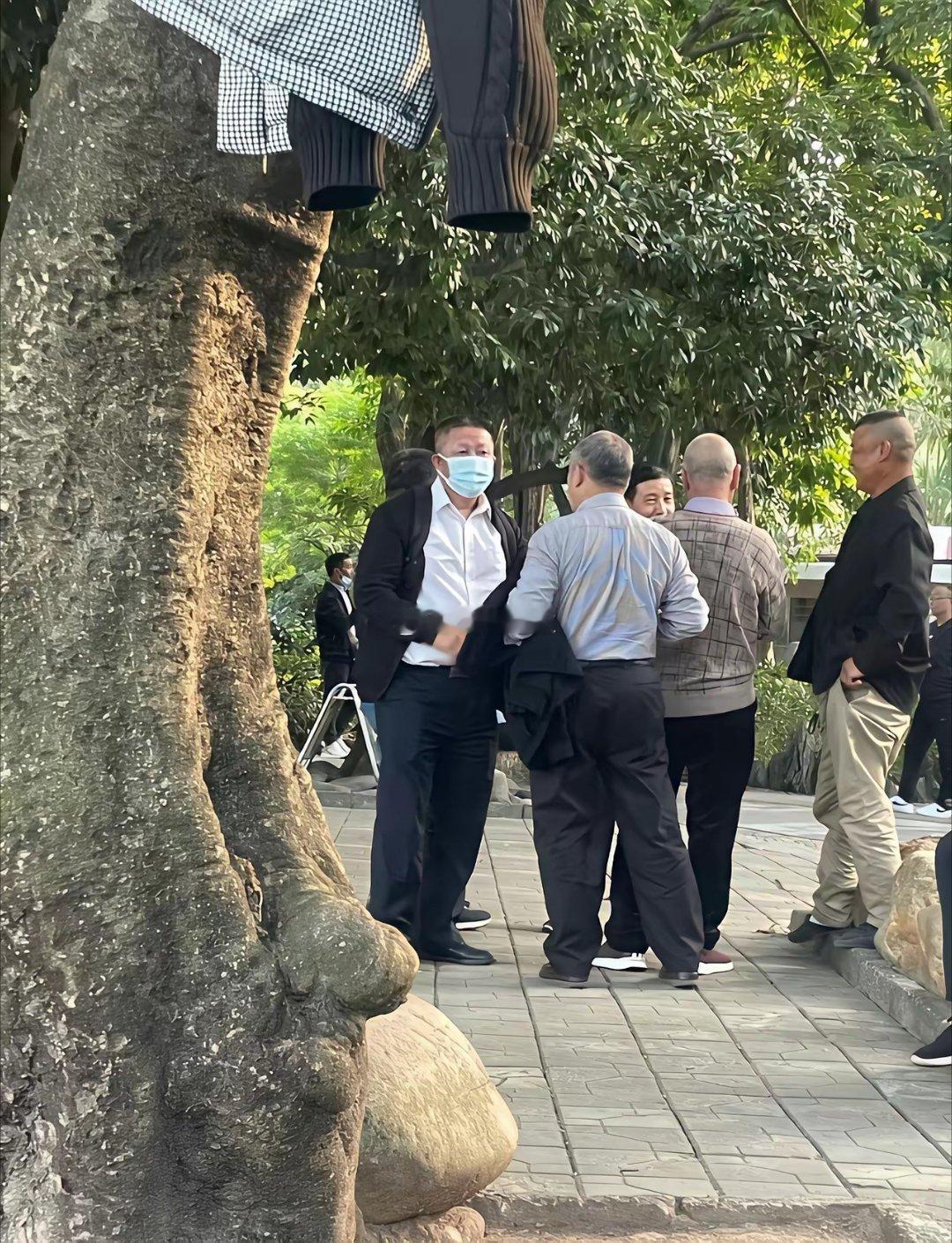 深圳是个开放的大都市，荔枝公园很热闹评论区讲讲你和荔枝公园的故事