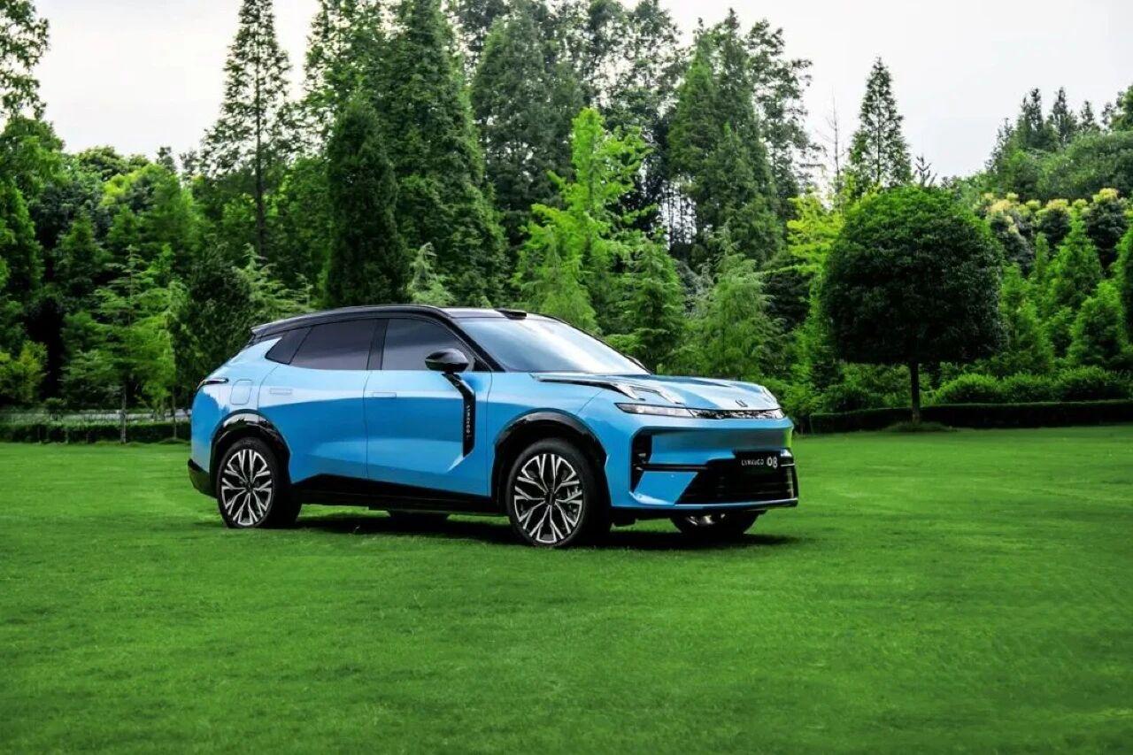 带娃家庭选SUV必看！领克08EM-P1400km续航+自动泊车，加92号油