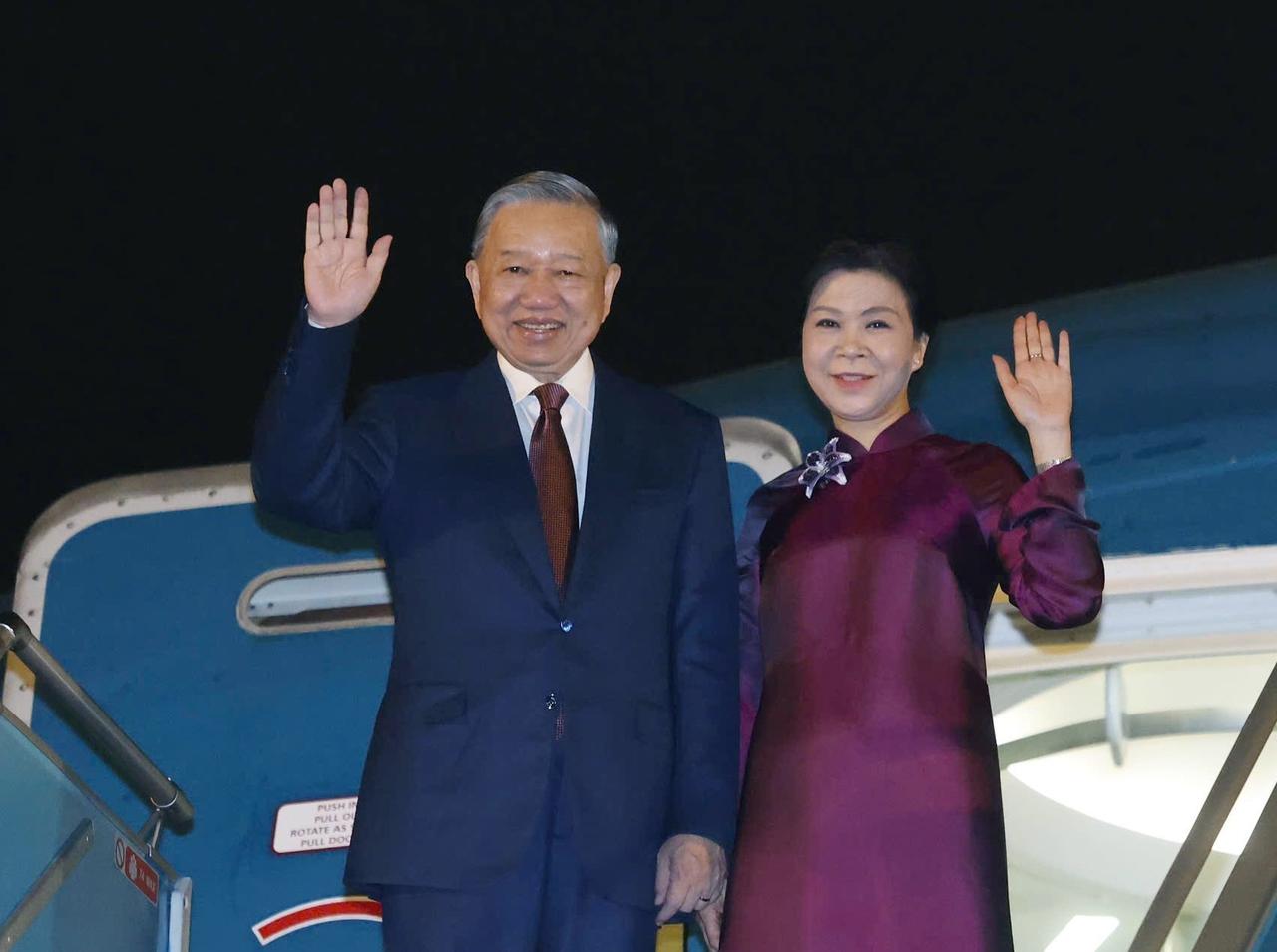 越南国家主席苏林4月14日抵达北京后的首个行程，既不是官方会谈，也非国宴，而是乘