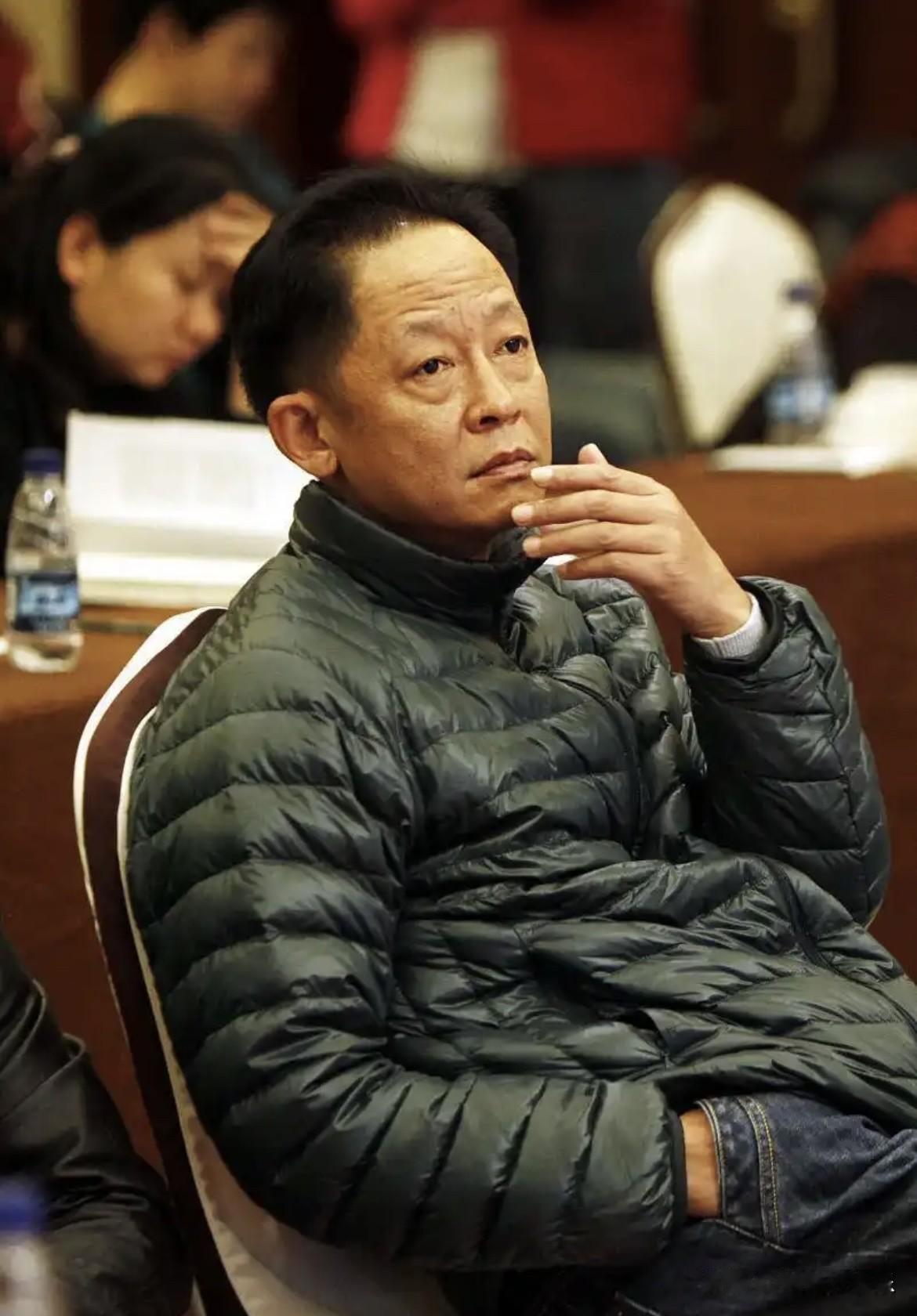 王志文，江珊，李小冉三人合作的《大丈夫》是前任，是老夫少妻是欢喜冤家，是同